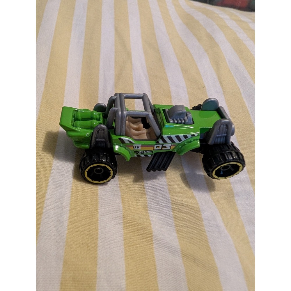Hot Wheels Mountain Mauler 03 Green 2014 HW Off-Road Series Diecast Car BDC94